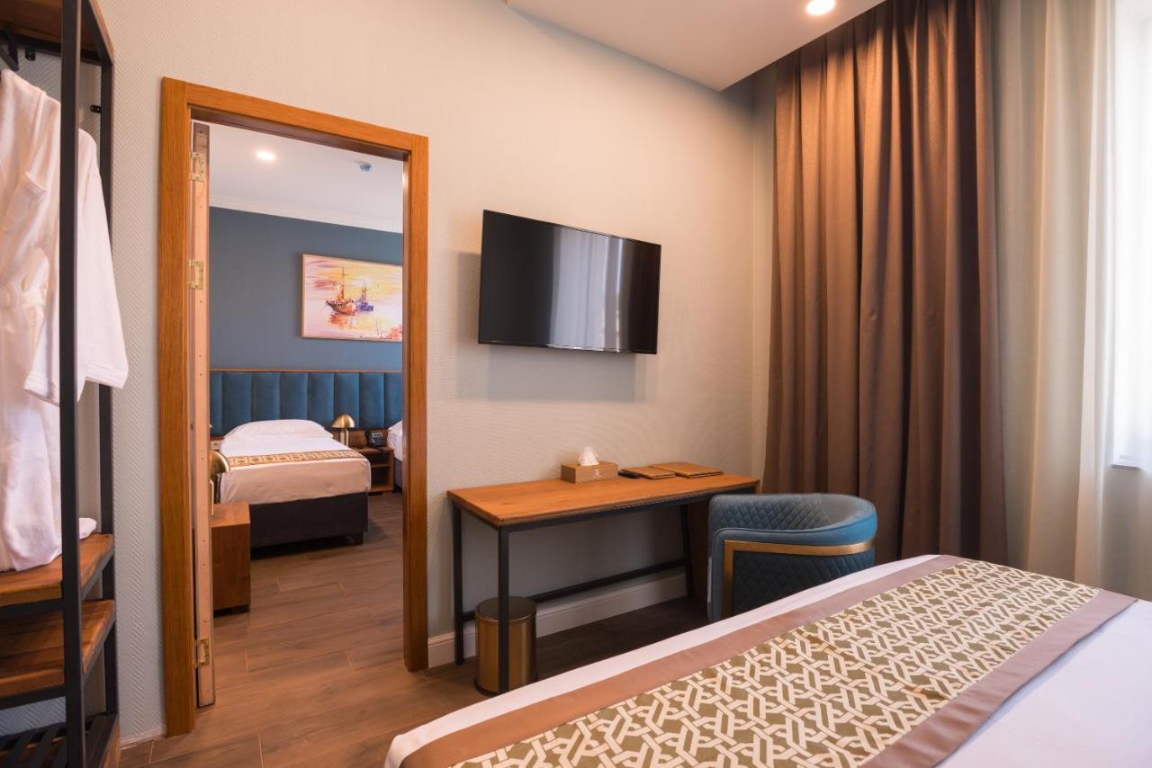 Grand Opera Hotel Kutaisi Dış mekan fotoğraf