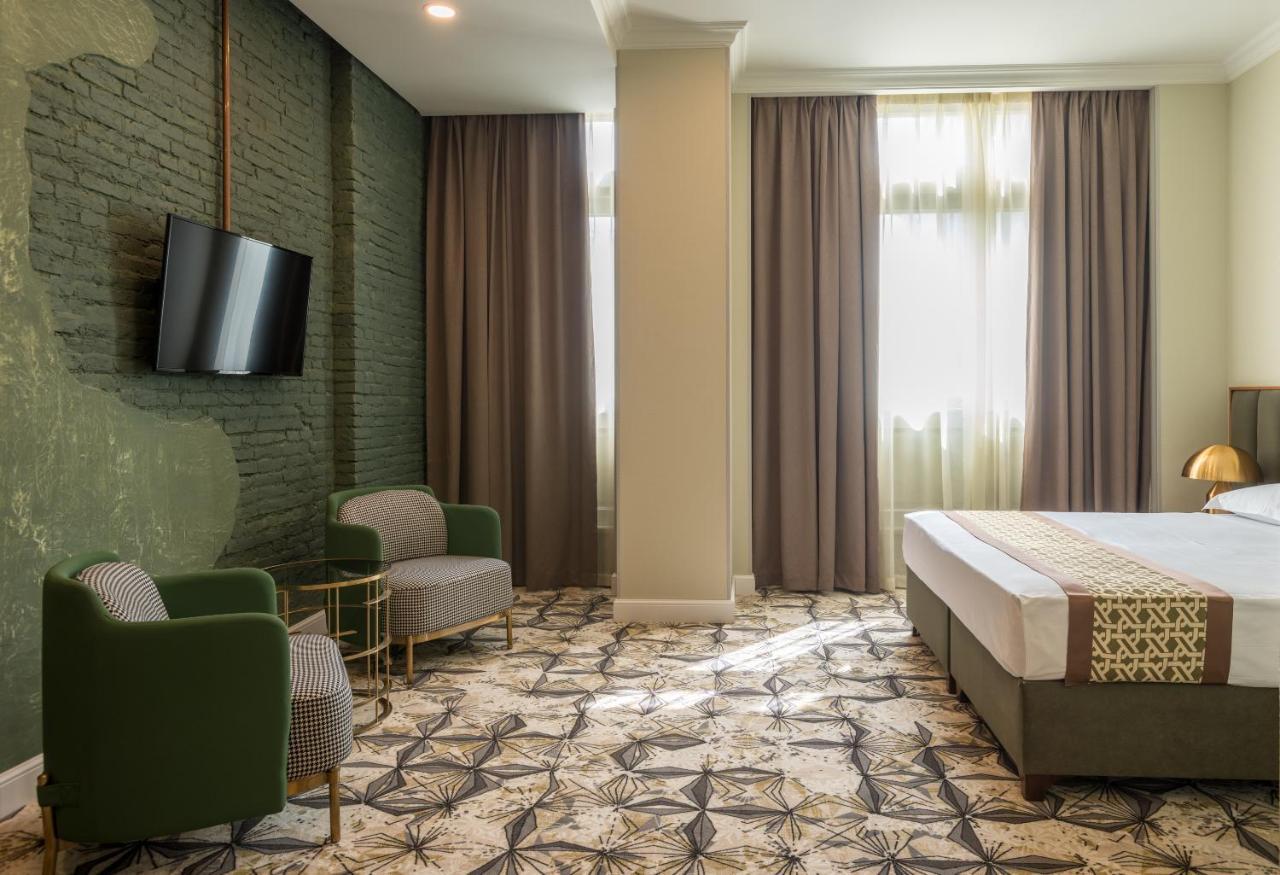 Grand Opera Hotel Kutaisi Dış mekan fotoğraf