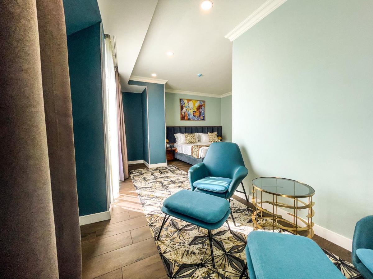 Grand Opera Hotel Kutaisi Dış mekan fotoğraf