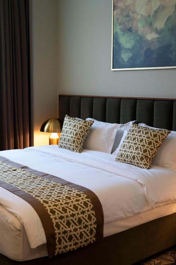 Grand Opera Hotel Kutaisi Dış mekan fotoğraf