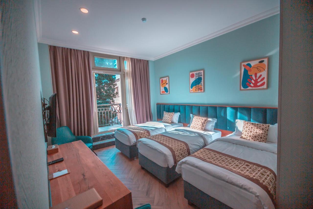 Grand Opera Hotel Kutaisi Dış mekan fotoğraf