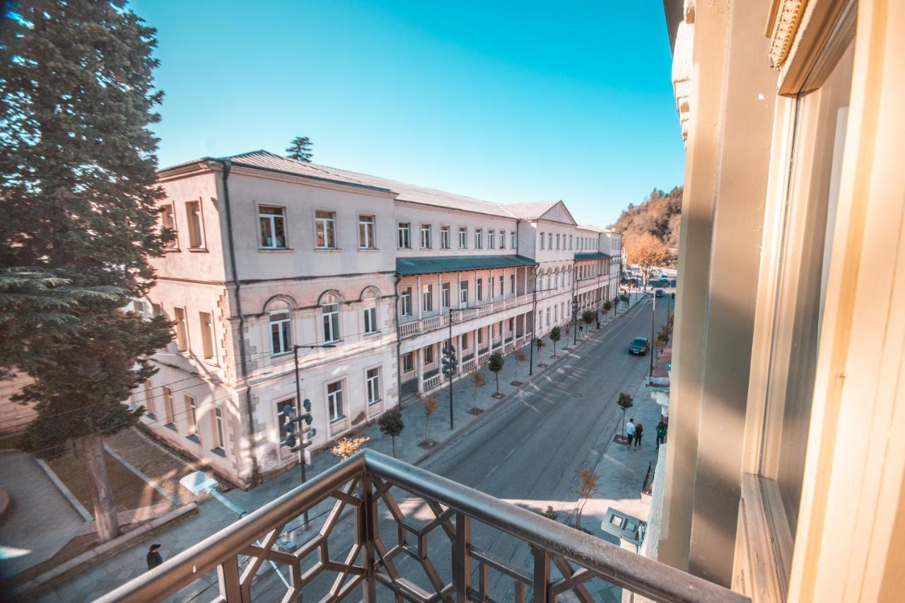 Grand Opera Hotel Kutaisi Dış mekan fotoğraf
